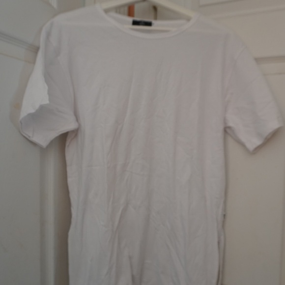 Tee shirt Men’s - Picture 1 of 3